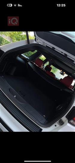 جیپ گراند شیرۆکی